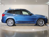 ご納車後も全国約200拠店のBMW正規ディーラーサービス工場にて保証対応いたします。お近くのBMW正規ディーラーをご案内の上、アフターメンテナンスをお受け頂けますので、安心してお乗りいただけます!!
