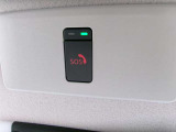 SOSコール。急病時や危険を感じた時,SOSコールスイッチを押すと、専門のオペレーターに繋がって、警察や消防への連携をサポートしてくれます。(ご利用には、別途費用がかかります)