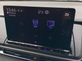 純正11.4インチナビです。フルセグTV・DVD再生可能!Bluetoothでお好きな音楽お聞きいただけます。