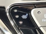 【シートヒーター】寒い日に重宝するシートヒーター!エアコンより早く温まってくれるので寒がりの人も安心ですね♪エアコンの温風は乾燥するから苦手、という方にもをおすすめです。