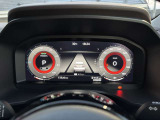 デジタルモニターでお車の情報確認や設定ができます。