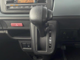 【 シフト 】スムーズなシフトチェンジで快適にお車を操縦していただけます!//