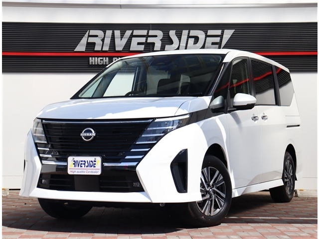 セレナ2.0 ハイウェイスター V 4WD純正12.3インチナビ全方位カメラ後席モニタ
