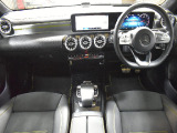 Aクラス A180 エディション1 