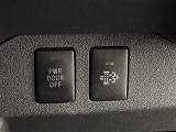 【排出ガス浄化装置(DPF)】排出ガス浄化装置内のフィルターに捕集したススが一定量堆積すると、自動的にススを燃焼(再生)処理します。自動的にススを燃焼(再生)処理します。