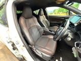 運転席シート廻りは使用感も少なく、良好な状態となっています。丁寧に使われていたことがよくわかりますね。