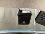 【別途SDカードの購入が必要です。またAftermarket品は保証対象外となります。詳しくは販売店スタッフまで】運転中の映像・音声などを記録して、交通事故やトラブルが起きた時の正確な状況把握に役立つドライブレコーダーが