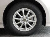R7年式夏タイヤ195/65R15ダンロップ製です。