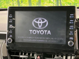 【メーカー純正9インチナビ】インテリアに溶け込むスタイリッシュな「専用設計」メーカーナビを装備♪視認性や操作性など基本性能にも優れ、より上質なカーライフをお楽しみいただけます。