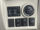 気になる車はすぐにお問い合わせください!画面右側の0066から始まる無料ダイヤルからお問い合わせ下さい!専門スタッフがお車のご質問にお答えいたします!