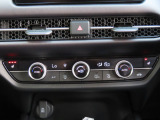 運転席はパワーシートです!適切なドライビングポジションで運転を快適にします!