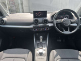 Q2 1.0 TFSI スポーツ 