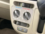 寒い冬も暑い夏も全席に快適な空調を届けてくれる、ダイヤル式エアコンを装備♪
