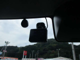 もし事故を起こしてしまったら。そんな時に心強い味方になるのが、運転の記録を映像と音で記録するドライブレコーダーです。