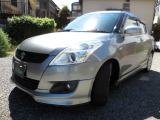 人気のスイフト入庫!2WD/ナビ/フルセグ/HID/プッシュスタート/ETC!