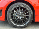 17インチ 16スポークアルミホイール 205/40R17