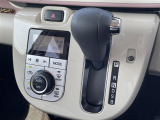 気になる車はすぐにお問い合わせください!画面右側の0066から始まる無料ダイヤルからお問い合わせ下さい!専門スタッフがお車のご質問にお答えいたします!