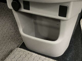 お客様に気持ち良くお乗りいただきたいので、すみずみまでしっかりと洗浄しております!