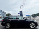 常時150台在庫の輸入車専門大型展示場。展示場に無いお車も全国より、お探しします。