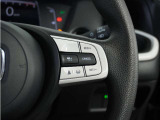 【アダプティブクルーズコントロール】予め設定した車速内でクルマが自動的に加減速。前走車との適切な車間距離を維持しながら追従走行します。【LKAS】車線維持支援システムでステアリング操作を支援。