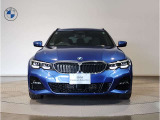 【キドニーグリル】BMWは約90年もの間、ほぼ全ての車両にひと目でBMWだと分かるこの特徴的なフロントグリルが備えられ、デザイン・アイコンとして親しまれてきました。