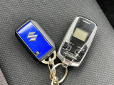 【スマートキー】ボタンを押すだけで、ドアの開閉とエンジン始動が可能です!セキュリティをつければ防犯などお車をしっかり守れます!