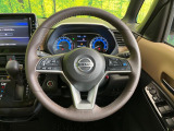 【純正革巻きステアリング】上質な革を使用することで、手にしっかり馴染みとても運転しやすいハンドルです♪