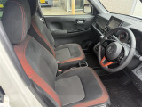 中古車にもボディーコーティング施工できます。一度ボディを磨いてから施工しますので、光沢のある綺麗な状態でお乗りいただけます。お気軽にご相談下さい。
