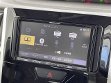 【Bluetooth】ナビゲーションと携帯電話/スマートフォンをBluetooth接続することができます。接続するとハンズフリーで使用することができるので、とても便利です!