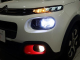 ヘッドライトはHID、フォグランプはハロゲンです。