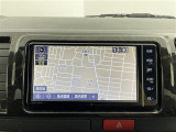 【純正7インチナビ】専用設計で車内の雰囲気にマッチ!ナビ利用時のマップ表示は見やすく、いつものドライブがグッと楽しくなります!