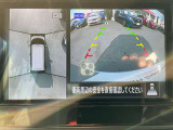 上空から見下ろしているかのように駐車できるアラウンドビューモニター
