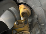 【ビルシュタイン製ダンパー】高速走行時の車両安定性を向上させてくれる人気の装備。街乗りの乗り心地も犠牲にせず、スポーティな走行をお楽しみいただけます♪