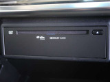 車内でCD DVDのメディアが楽しめます。