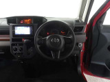 視界良好、操作しやすい運転席です。