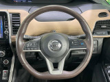 【純正革巻きステアリング】上質な革を使用することで、手にしっかり馴染みとても運転しやすいハンドルです♪