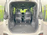 普段のお買い物や通勤、送迎等に十分な荷室スペースを確保しております。セカンドシートを倒すと、大きな荷物の積載も可能です♪