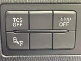 【ブラインドスポットモニタリング】走行中、ドアミラーの死角になりやすい箇所に後続車が接近するとサイドミラー付近に警告を表示、ドライバーに注意喚起をしてくれます。