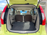 普段のお買い物や通勤、送迎等に十分な荷室スペースを確保しております。セカンドシートを倒すと、大きな荷物の積載も可能です♪