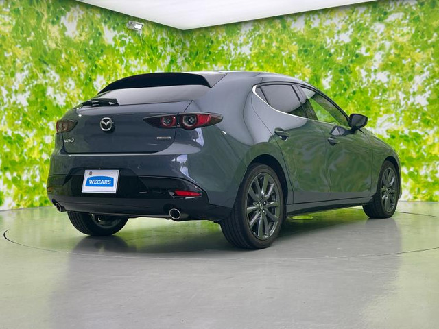 マツダ MAZDA3ファストバック 2.0 20S バーガンディ セレクション の