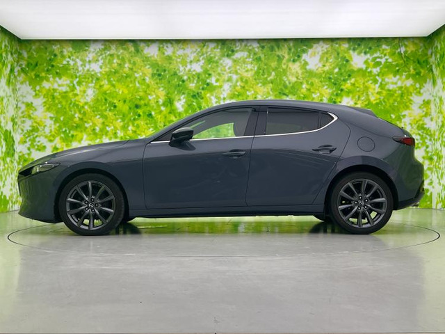 マツダ MAZDA3ファストバック 2.0 20S バーガンディ セレクション の