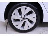 Das WeltAuto独自の項目チェックリストに基づき、入念に車両チェックとクリーニングを実施。美しく高品質な車をご提供します。