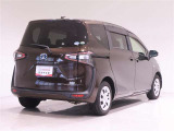 ★★★トヨタ認定中古車★★★ 1年間走行距離無制限の「ロングラン保証」が付いています。全国約5,000ヶ所のトヨタのお店で保証修理可能です。お出かけ先でも安心です。選べる延長保証もご用意しています。