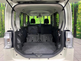 普段のお買い物や通勤、送迎等に十分な荷室スペースを確保しております。セカンドシートを倒すと、大きな荷物の積載も可能です♪