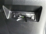 ナビ連動タイプのETC車載機です。ナビゲーションと連動してくれますのでカード未挿入を知らせてくれるなど便利な機能が追加されています。