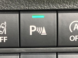 【クリアランスソナー】バンパーに付いたセンサーが障害物を検知!一定の距離に近づくとアラートで教えてくれます♪狭い駐車スペースや車庫入れ時も安心ですね☆