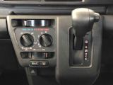 ATシフトで運転も楽々です。