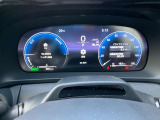 スポーティで洗練されたメーターです。