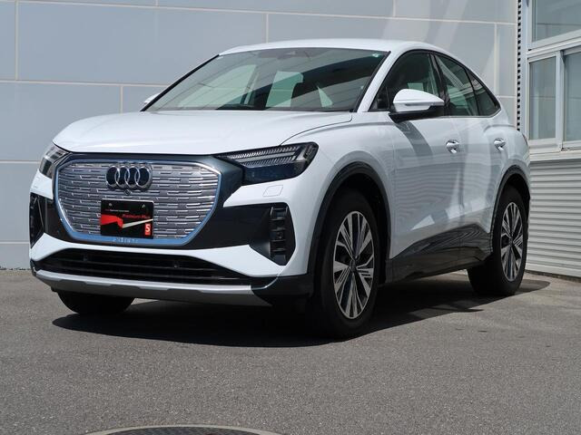 Q4スポーツバックe-tron  40 e-tron