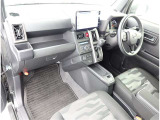 高品質カークリーニング ピカピCar 外装・内装、岐阜トヨペットの専門スタッフがシートもカーペットも綺麗に洗浄済み!プロの仕上げを是非ご確認下さいませ。